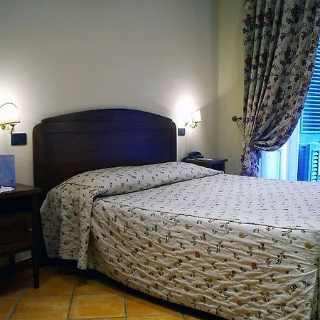 Dell'arte Affittacamere 2*